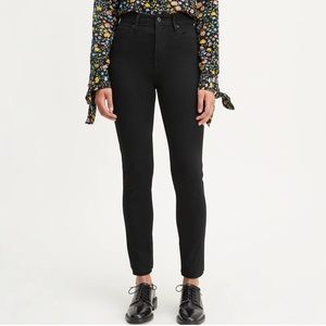 Levi’s 721 High Rise Skinny Jeans